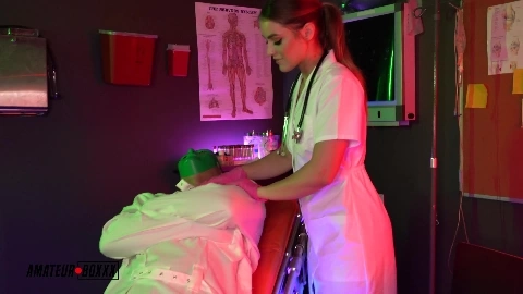 Kenzie Madison Nurse Loves Sucking Dick - AmateurBoxxx