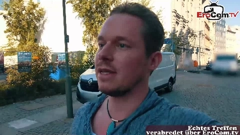 18 Jahre junges deutsches Teen mit Minititten gefickt