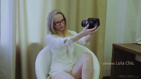 MetArt - Lola Chic Selfie