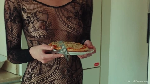 Mila I Pizza - EternalDesire