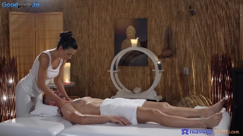 Oily cock massage with hot Romanian - Shalina Devine