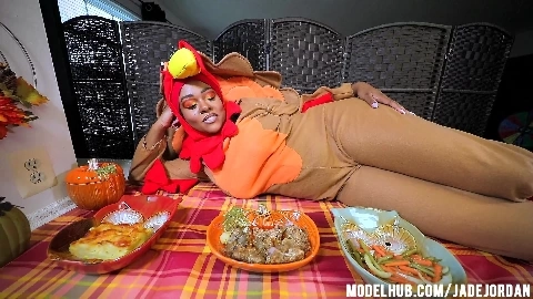 Giant Ass for Thanksgiving Meal (4k) - Jade Jordan