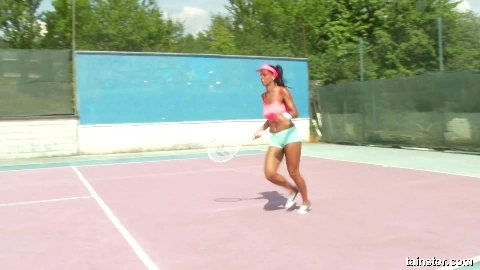 Tainster Isabella Chrystin Playing Tennis With Horny Bi