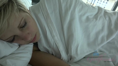Makenna made the vacation more fun by letting you cum in her pussy - Makenna Blue