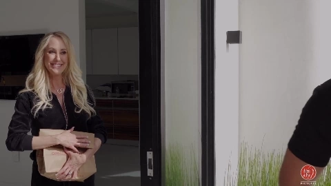 Brandi Lo - The Wife Next Door- Ultimate MILF Fantasies