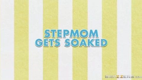 Lexi Luna Stepmom Gets Soaked - MommyGotBoobs