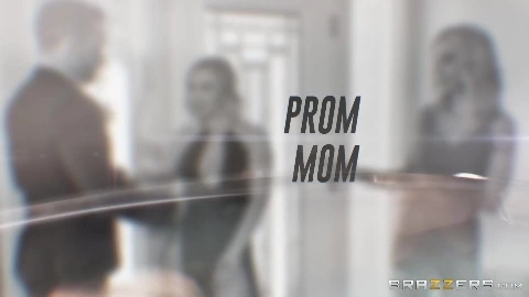 Sarah Jessie Bailey Brooke Prom Mom - MomsInControl