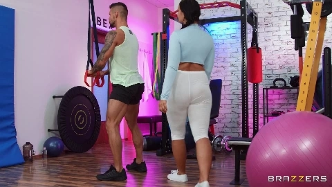 Sofia Lee Rough And Raunchy Workout - BrazzersExxtra