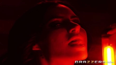 Gia Dimarco Red Light Romp - BrazzersExxtra