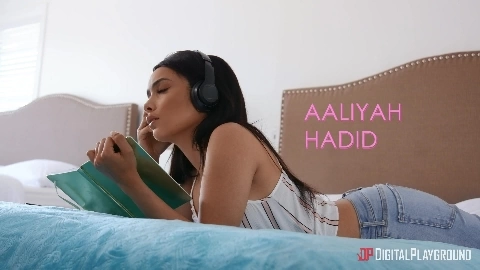 DigitalPlayground - Kimmy Granger, Aaliyah Hadid - Vaca