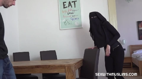 Poor Muslim Niqab Girl watch online fo - SexWithMuslims