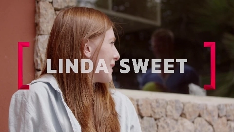 Linda Sweet House Backside - UltraFilms