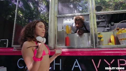 Willow Ryder And Violet Gems Food Truck Fuc - SneakySex