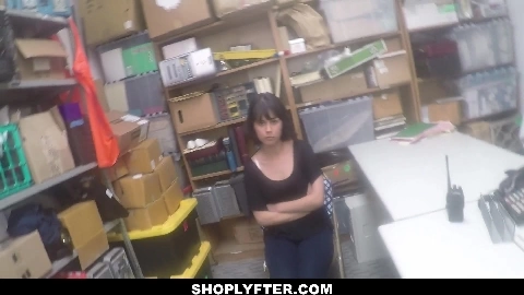Shy teen Penelope Reed pounding the secur - Shop Lyfter